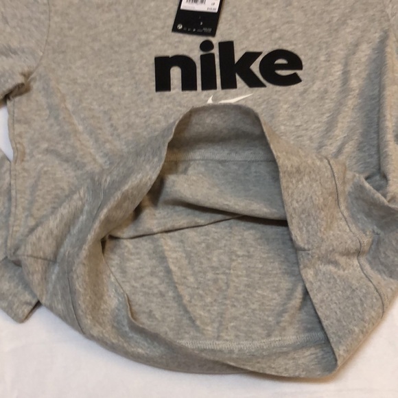 Wmns SMALL Nike Sweatshirt - Picture 7 of 7